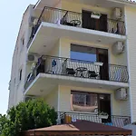 Sv Nikola Πανσιόν 3*