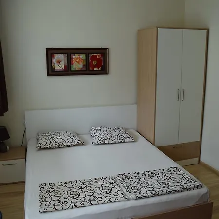 Sv Nikola أتوبول